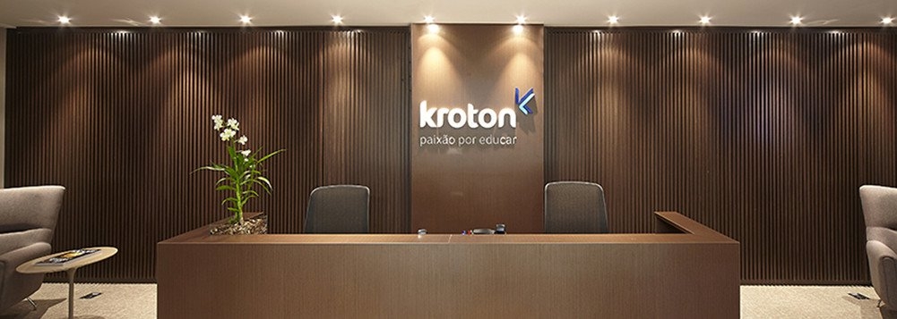 Kroton diz que est perto de comprar trs empresas de educao bsica